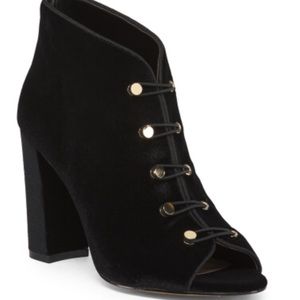 Vince Camuto Chunk Heel Victorian Bootie